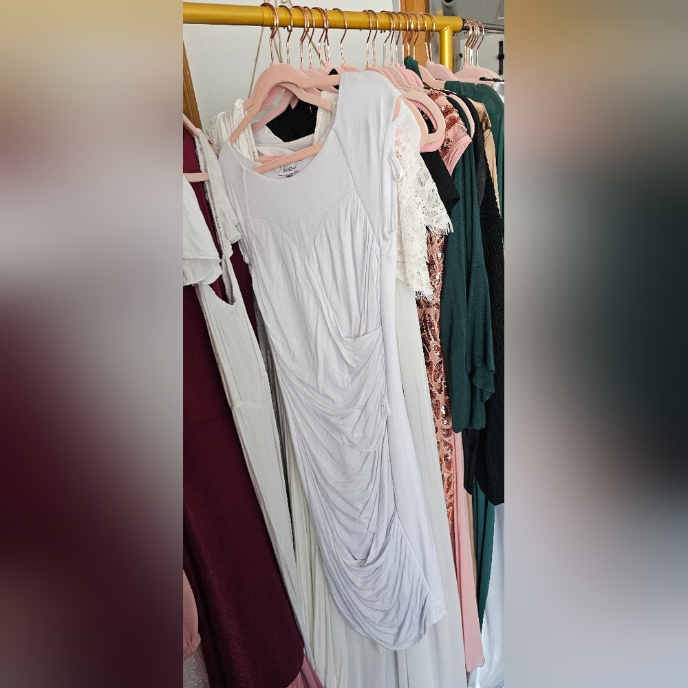 Bebe dress, white